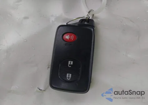 2015 Toyota Prius Two z USA, uszkodzony, nr VIN JTDKN3DU5F0417647